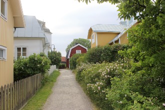 2136366